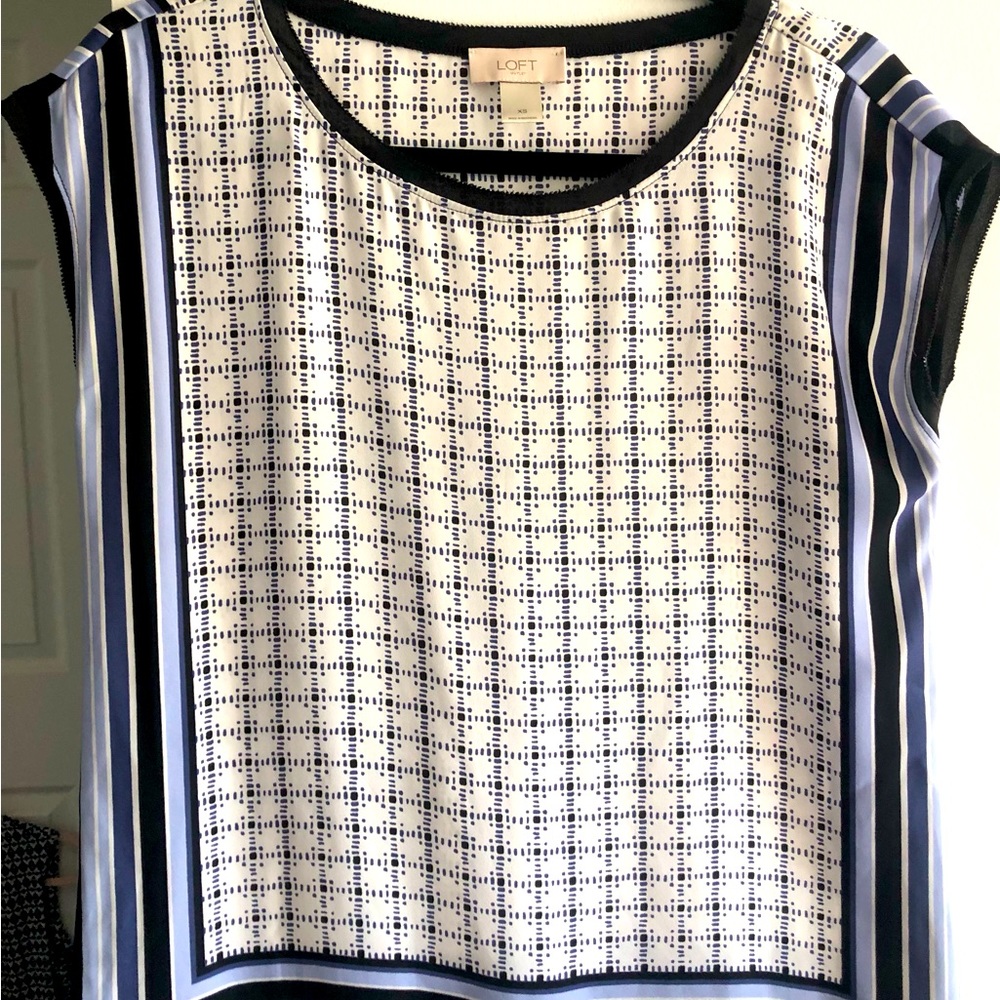 Loft beautiful patterned blouse